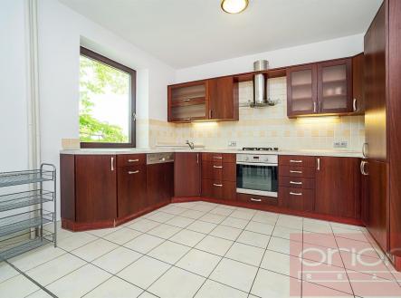 foto: 2 | Pronájem - dům/vila, 225 m²