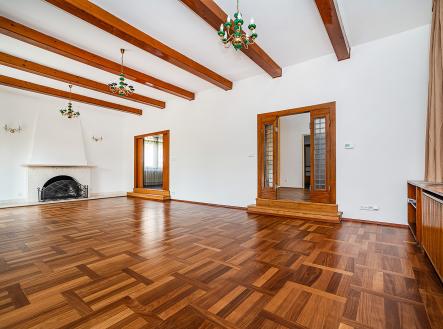 foto: 3 | Prodej - dům/vila, 557 m²