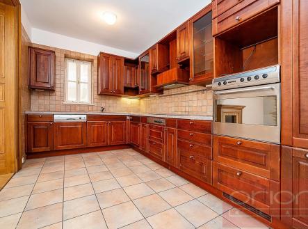 Pronájem bytu, 4+1, 164 m² obrázek