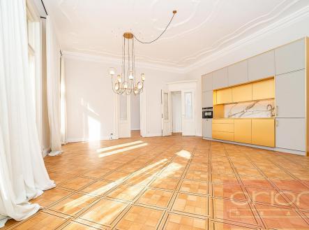 . | Pronájem bytu, 7+kk, 250 m²