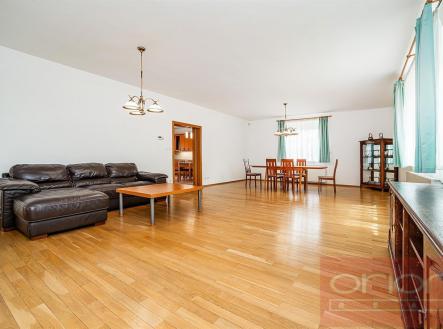 foto: 1 | Pronájem - dům/vila, 320 m²