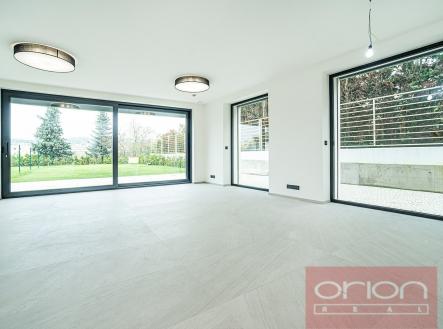 foto: 1 | Pronájem - dům/vila, 400 m²