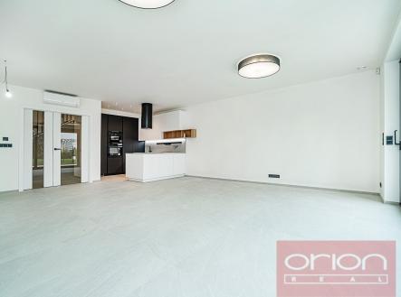 foto: 3 | Pronájem - dům/vila, 400 m²