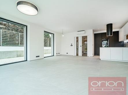 foto: 4 | Pronájem - dům/vila, 400 m²