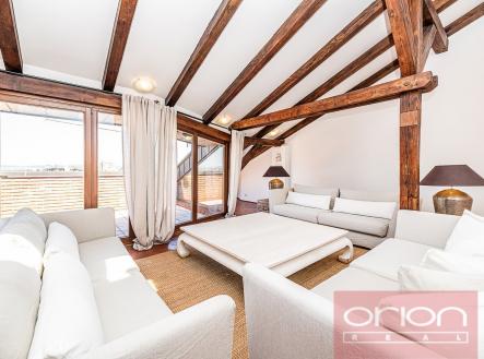 foto: 1 | Pronájem bytu, 4+1, 282 m²