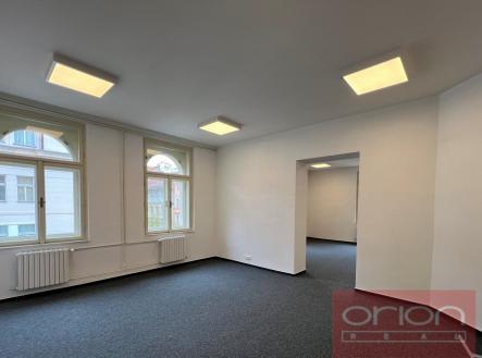 foto: 1 | Pronájem - kanceláře, 77 m²