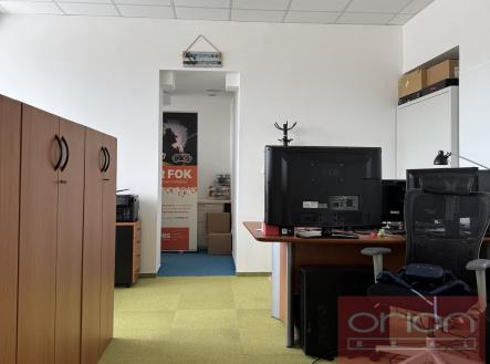 foto: 2 | Pronájem - kanceláře, 303 m²