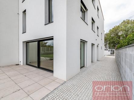 foto: 2 | Pronájem - dům/vila, 282 m²