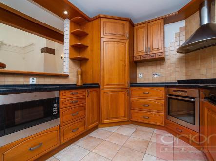 foto: 4 | Pronájem - dům/vila, 250 m²