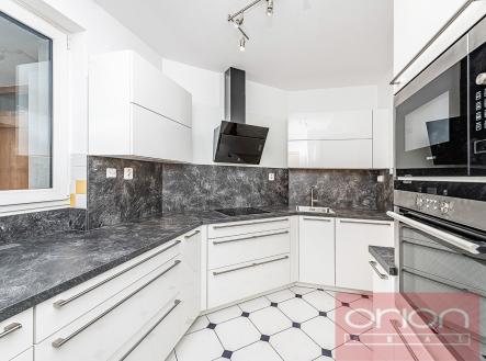 foto: 3 | Pronájem - dům/vila, 312 m²