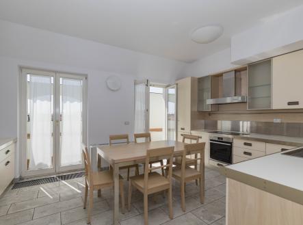 foto: 2 | Pronájem bytu, 5+1, 286 m²