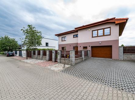 foto: 2 | Pronájem - dům/vila, 250 m²