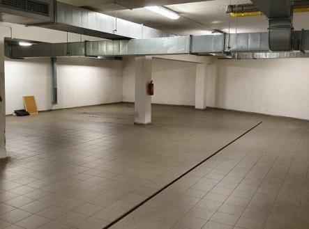 . | Pronájem - malý objekt/garáž