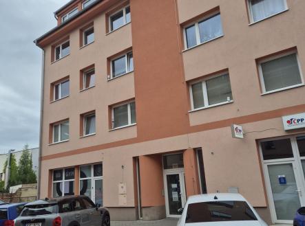 Pronájem - obchodní prostor, 96 m² obrázek