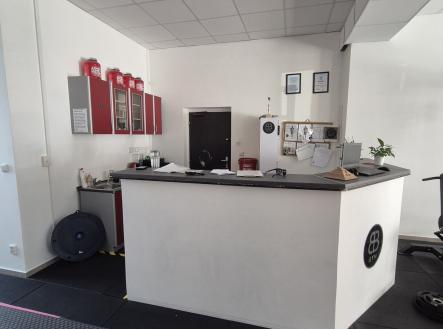 Pronájem - obchodní prostor, 96 m²