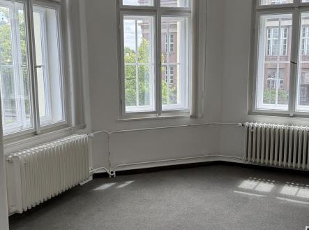 Pronájem bytu, 3+kk, 85 m²