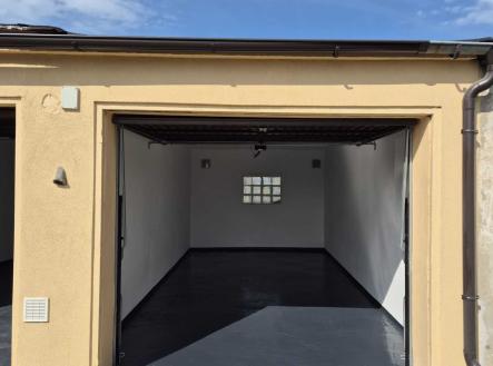 Prodej - malý objekt/garáž