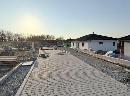 Prodej - pozemek pro bydlení, 1 111 m²