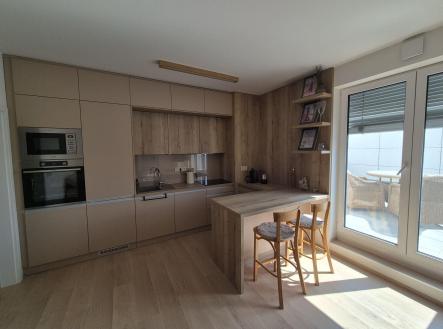 Pronájem bytu, 2+kk, 42 m²
