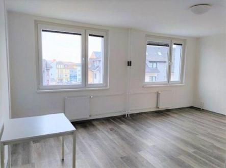 Pronájem bytu, 1+kk, 34 m²
