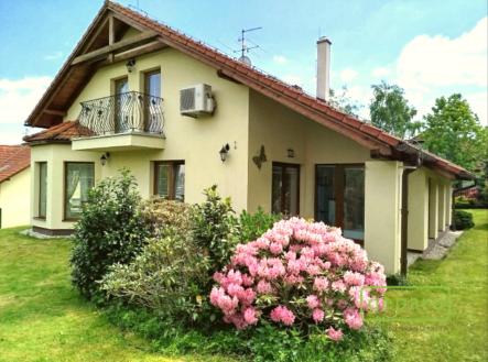 Prodej - dům/vila, 196 m² obrázek