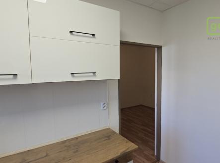 20250919-114317.jpg | Prodej bytu, 4+1, 71 m²