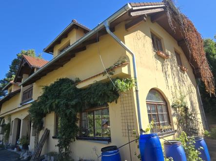 20250904-104458-1.jpg | Prodej - dům/vila, 250 m²