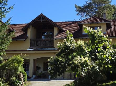 20250904-104850-1.jpg | Prodej - dům/vila, 250 m²