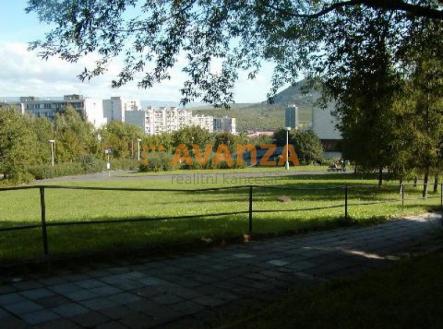 Obrázek k zakázce č.: 225195 | Prodej - pozemek pro komerční výstavbu, 5 527 m²