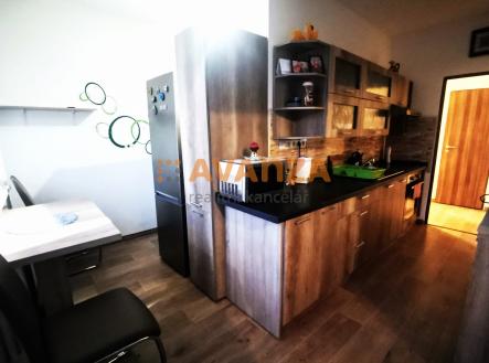 Obrázek k zakázce č.: 687996 | Pronájem bytu, 2+1, 50 m²