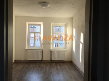 Obrázek k zakázce č.: 629453 | Pronájem bytu, 2+1, 32 m²