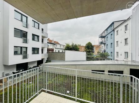 387494306_818742863330228_646687609717254032_n | Pronájem bytu, 1+kk, 35 m²