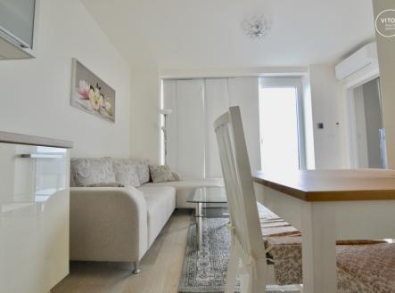 yZnjJQhWSVSn5IeRcdnmwA_thumb_330 | Pronájem bytu, 2+kk, 45 m²