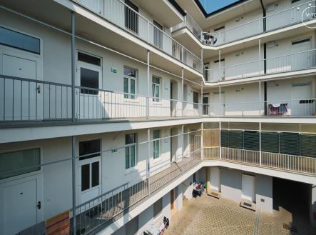 Husovicka-12 | Pronájem bytu, 1+kk, 23 m²
