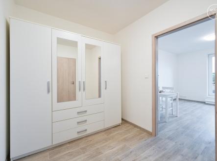 Tocna-11 | Pronájem bytu, 1+kk, 33 m²