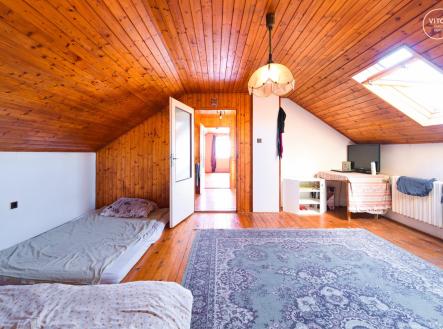 Hospozin-9 | Prodej - dům/vila, 140 m²
