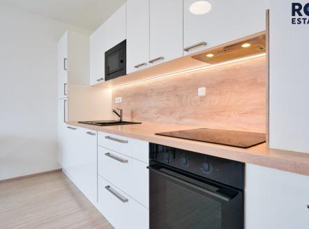 3 | Pronájem bytu, 1+kk, 30 m²