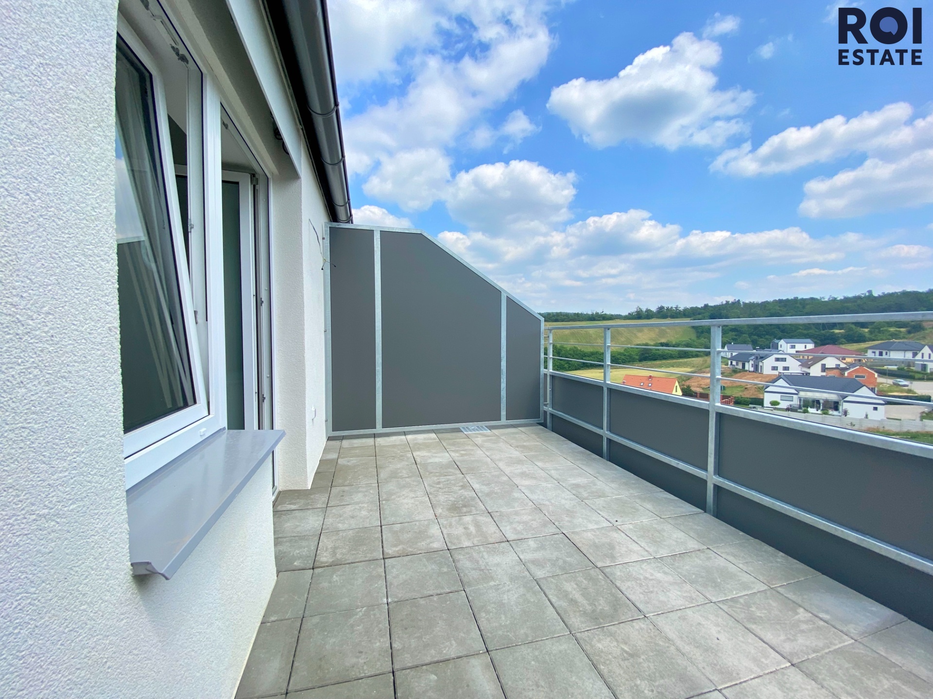 DAB8684A-254A-4E44-ACB5-3A6AB1ACA44D_1_201_a