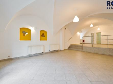 XL-Komenskeho-2 | Pronájem - obchodní prostor, 82 m²