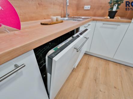 Staromlynska-21 | Pronájem bytu, 3+1, 95 m²