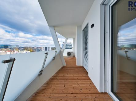 Komarovska-17 | Pronájem bytu, 3+kk, 77 m²