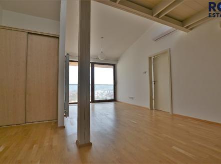 DSC_0075 | Pronájem bytu, 2+kk, 47 m²