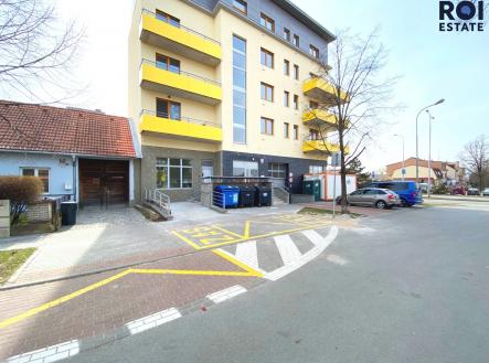 Pronájem - obchodní prostor, 29 m² obrázek