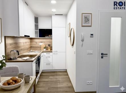 Pronájem bytu, 2+kk, 38 m²