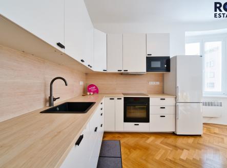 Rysankova-33 | Pronájem bytu, 2+kk, 58 m²
