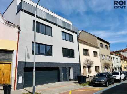 434184972_796117429045553_5579309425515260853_n | Pronájem bytu, 2+kk, 60 m²