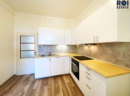 aaa | Pronájem bytu, 4+1, 107 m²