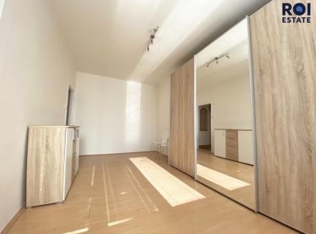 nE9iWASWQjW5AbABu2biRA_thumb_d6d | Pronájem bytu, 1+kk, 24 m²