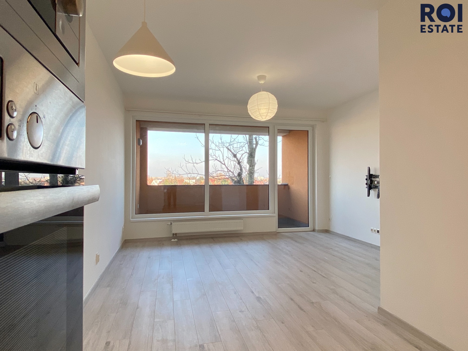 8ACC9425-08F3-4863-9188-14E79DDAC070