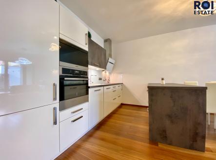 0F23CCE6-227E-4286-88A6-24F2B5DEA0E6 | Pronájem bytu, 2+kk, 70 m²